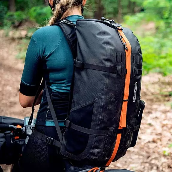 Zaino Ortlieb Atrack BP 25L Nero Opaco Arancione 5 Zaino Ortlieb Atrack BP 25L Nero Opaco Arancione - immagine 5